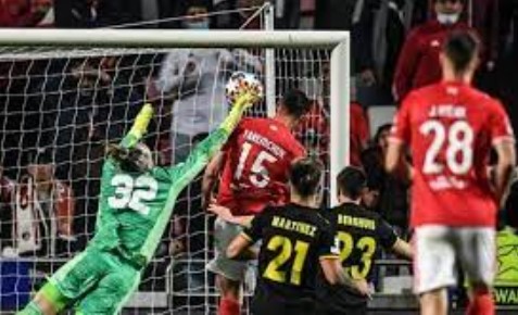 Benfica Hanya Bermain Imbang 2-2 Dari Ajax